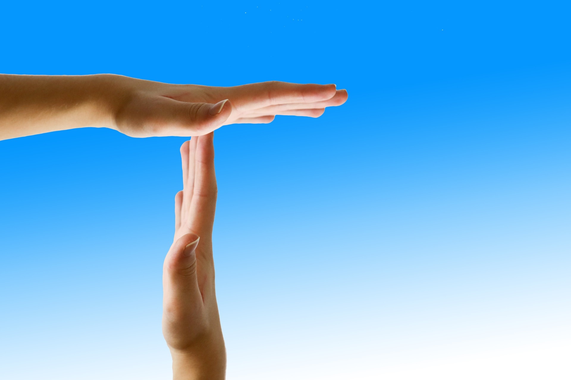 TIME-OUT FOR BORDTENNISTRENING FRAM TIL 28. APRIL